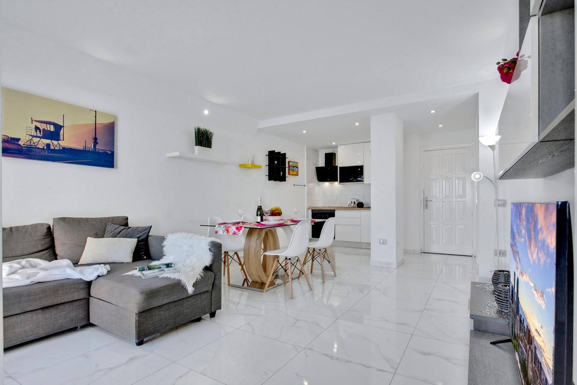 Paradise Luxury Apartment Плая Параизо Екстериор снимка
