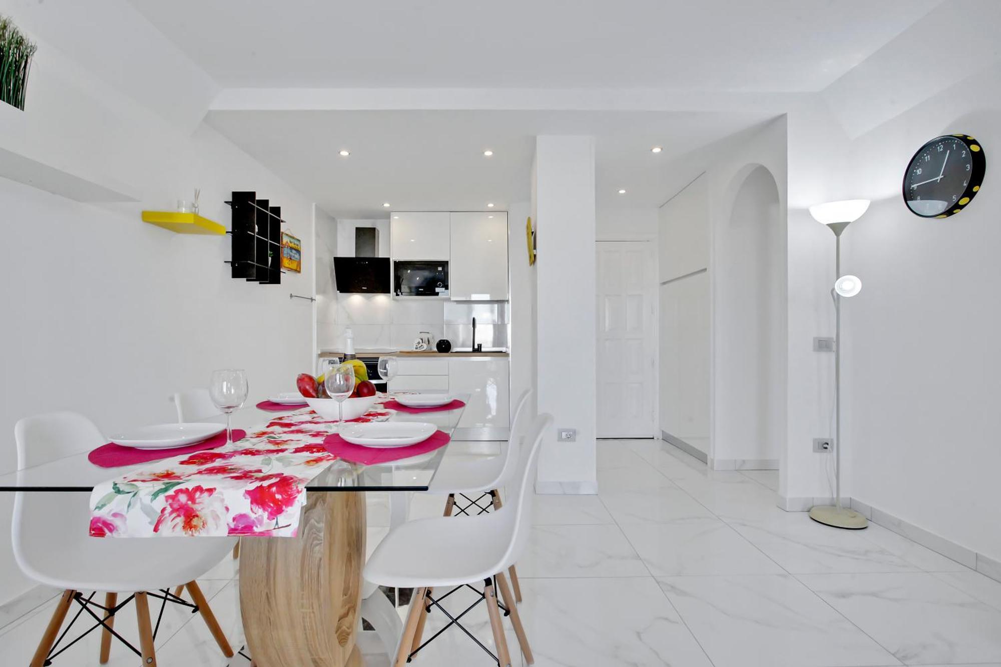 Paradise Luxury Apartment Плая Параизо Екстериор снимка
