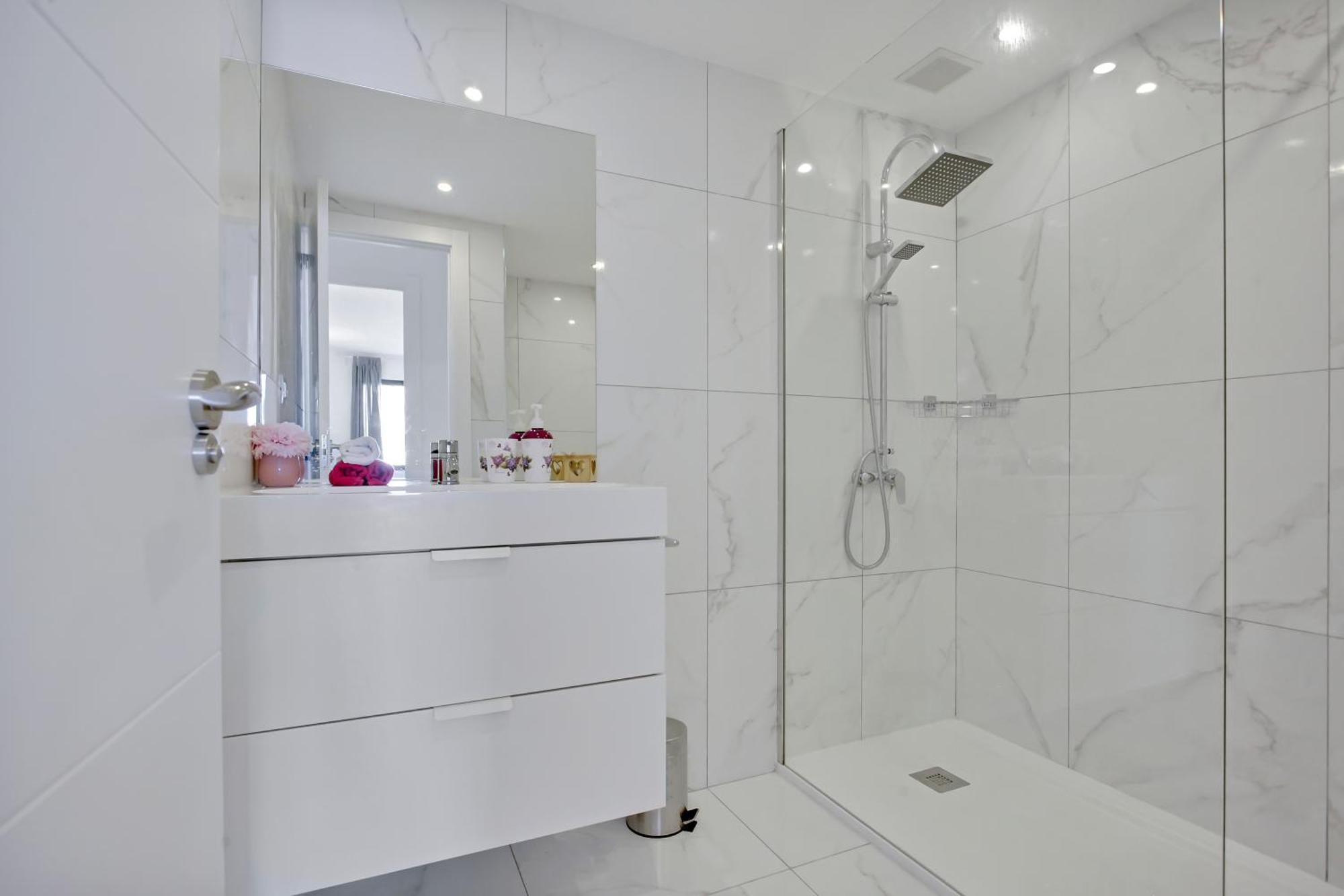 Paradise Luxury Apartment Плая Параизо Екстериор снимка