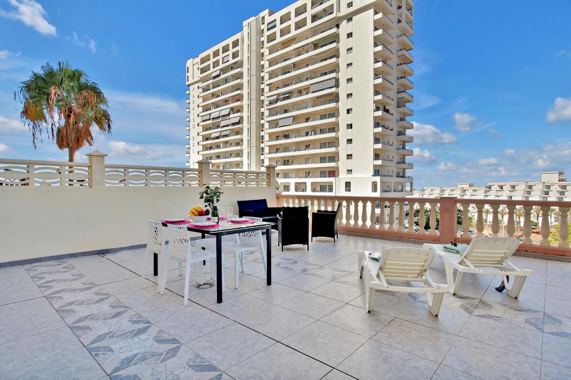 Paradise Luxury Apartment Плая Параизо Екстериор снимка